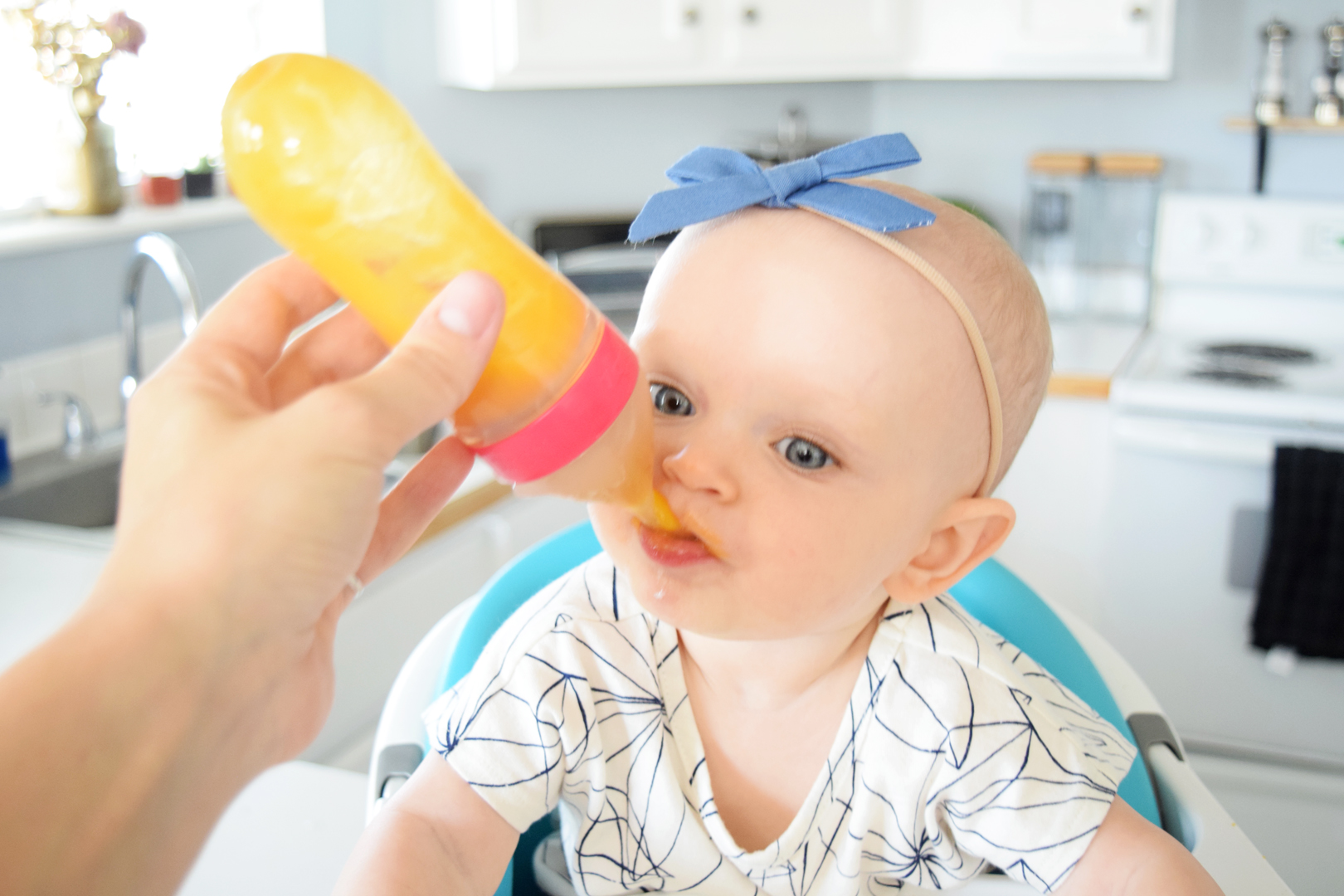 בקבוק האכלה רך מבית NUBY, 57.90 שח, להשיג ברשתות השיווק המובחרות ובאתר היבואן אינטרסן www.Intersun.co.il, יחצ חול (1)