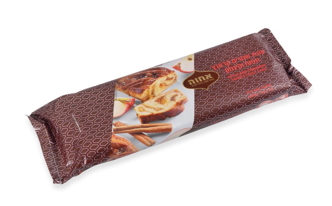 עוגת שמרים קרנץ תפוח וקינמון חברת אחוה צילום יעל האן