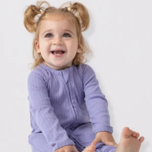 אוברול לתינוק  –  אוברול רוכסן דו כיווני מבד פוינטל // LILAC