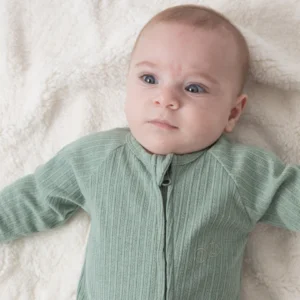 אוברול לתינוקות – אוברול רוכסן דו כיווני מבד פוינטל // JADE